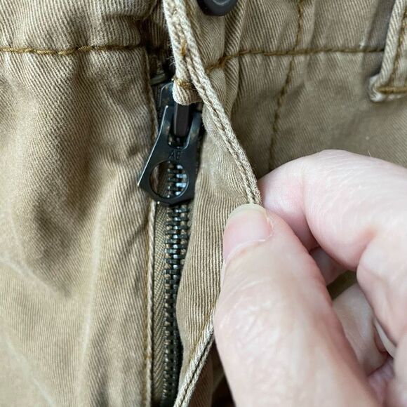 American Eagle Khaki Tan Flat Front Shorts 30 x 9.25” - Picture 6 of 8